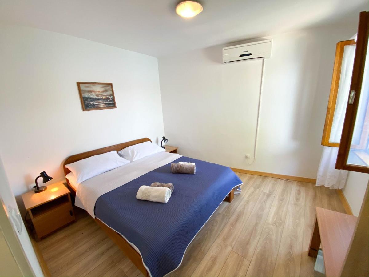 Seaview & Beachfront Apartments Jakov Donji Okrug  Exterior foto